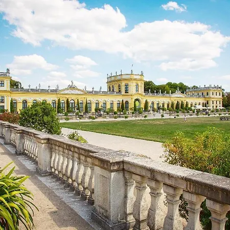 Einmalige Moderne Naturoase Mitten In Der Stadt Kassel