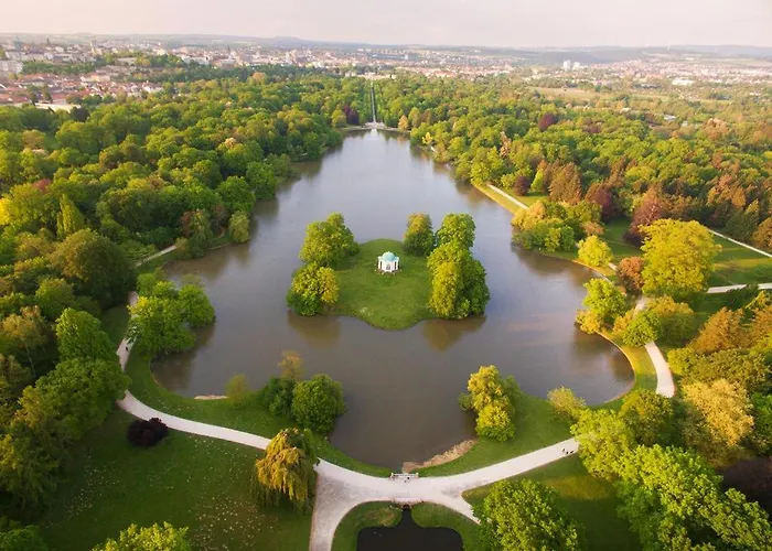 Einmalige Moderne Naturoase Mitten In Der Stadt Daire