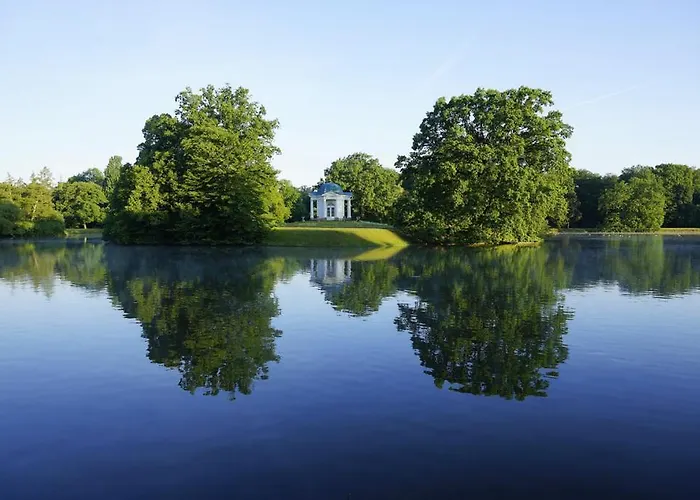 Einmalige Moderne Naturoase Mitten In Der Stadt *