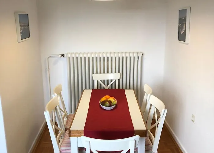 Einmalige Moderne Naturoase Mitten In Der Stadt Kassel